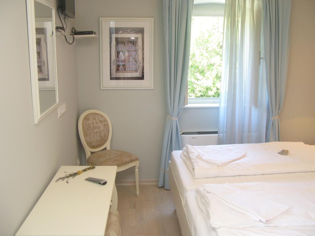 Hotel Villa Elisabeth - Veli Losinj Health Resort الغرفة الصورة